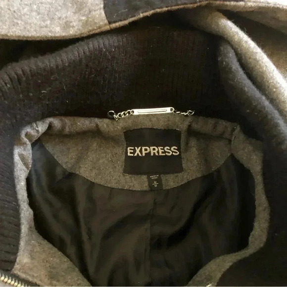 Express Women’s‎ Wool Blend Long Coat Size M Hooded Full Zipped Pockets - Picture 4 of 9